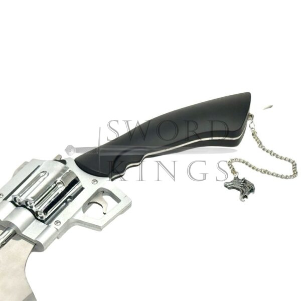 Final Fantasy,Squall's Metal Gun Blade - Image 5